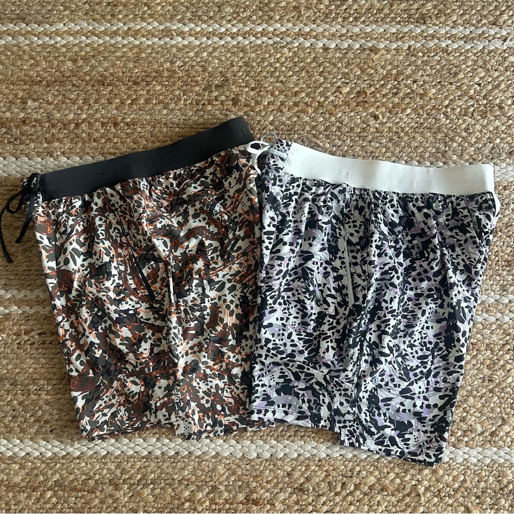 Lululemon •Two License To Train Shorts •Print